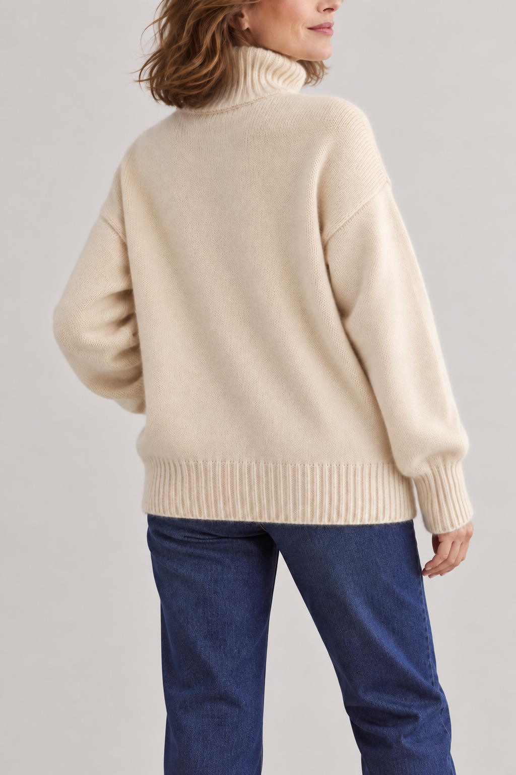 Jersey Oversize de Cuello Alto en Lana Suave